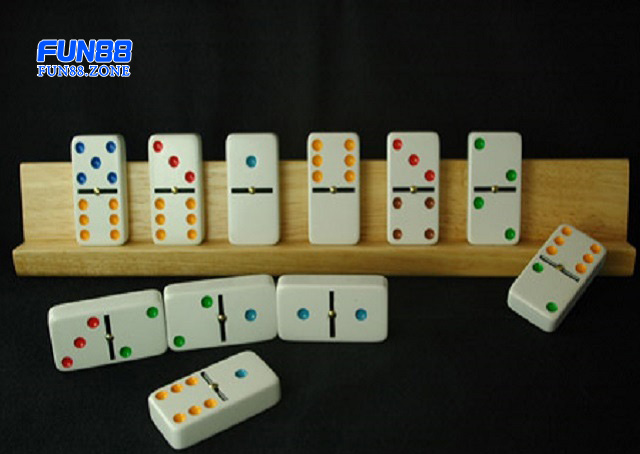 Các lá bài đặc biệt trong Domino QQ